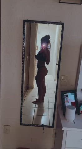 I'm bored who wants a nude? : video clip