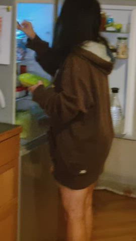 Raid the fridge at night: Get facefucked and your tits slapped : video clip