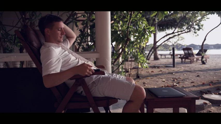 your wife meets the most savage landlord ever : video clip