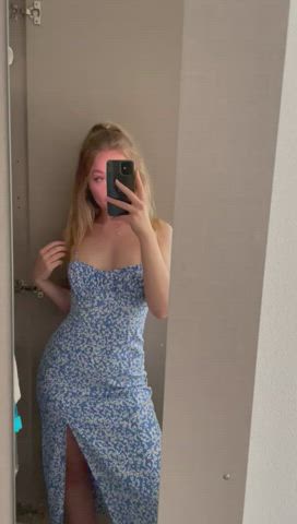 It turns me on that you guys like petite sexy girls 😈 : video clip