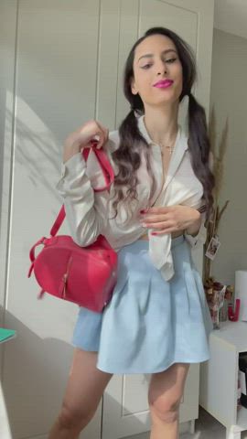 Would you fuck me on the first date? 🥺🥰 : video clip