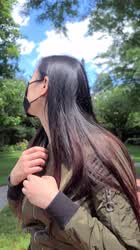 Just like you, I don't believe in bras : video clip