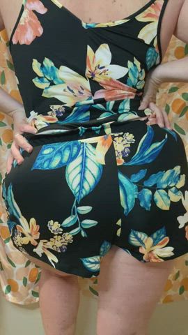 Describe my milf body in 3 words. : video clip