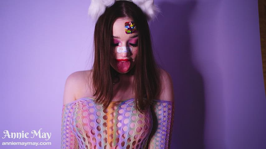 I got covered in cum : video clip