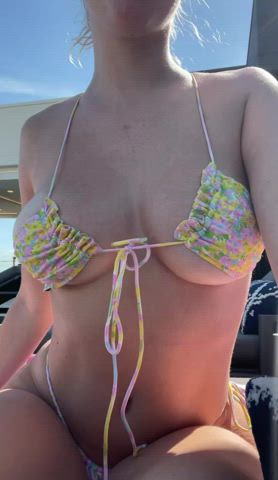 Sweet goon bags! : video clip