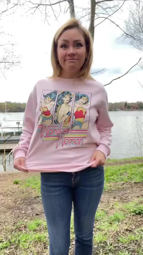 Simple bounce special for u : video clip