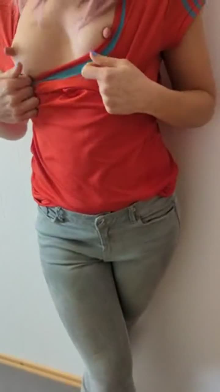 Tiny Ass Tiny Tits Stiff Nipples : video clip
