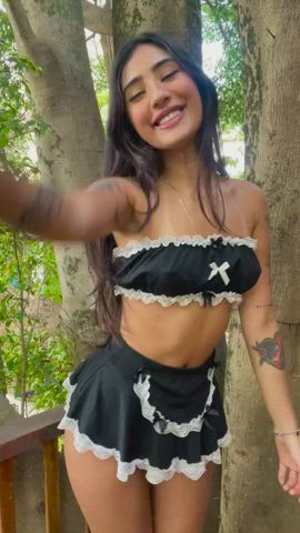 I want your tongue between my buns : video clip