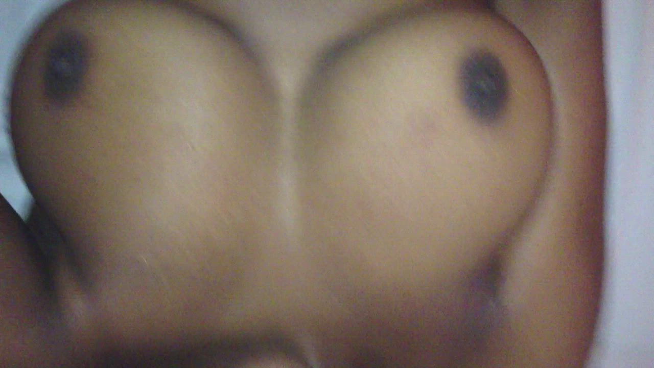 I love to get all that cum on my body : video clip