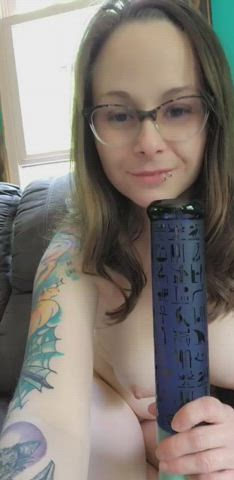 What's better than a horny MILF? : video clip