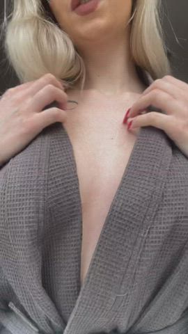 I hope I can make you proud of my juicy boobies : video clip