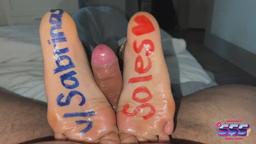 My bestie tricked me into a foot job after begging me for 6 years 😭💕💕💕 : video clip