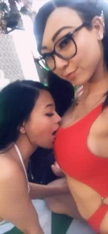 Hey comrades, i need a name : video clip