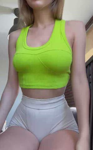 Squishy boobs bounce very good and real men would love this : video clip