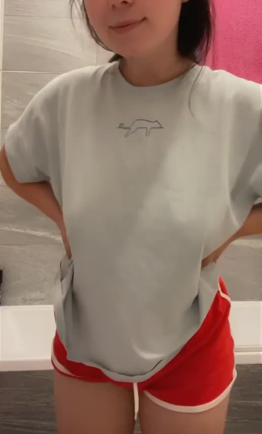 OP u/MiniLoona: Ready to drOP u/them on your face : video clip