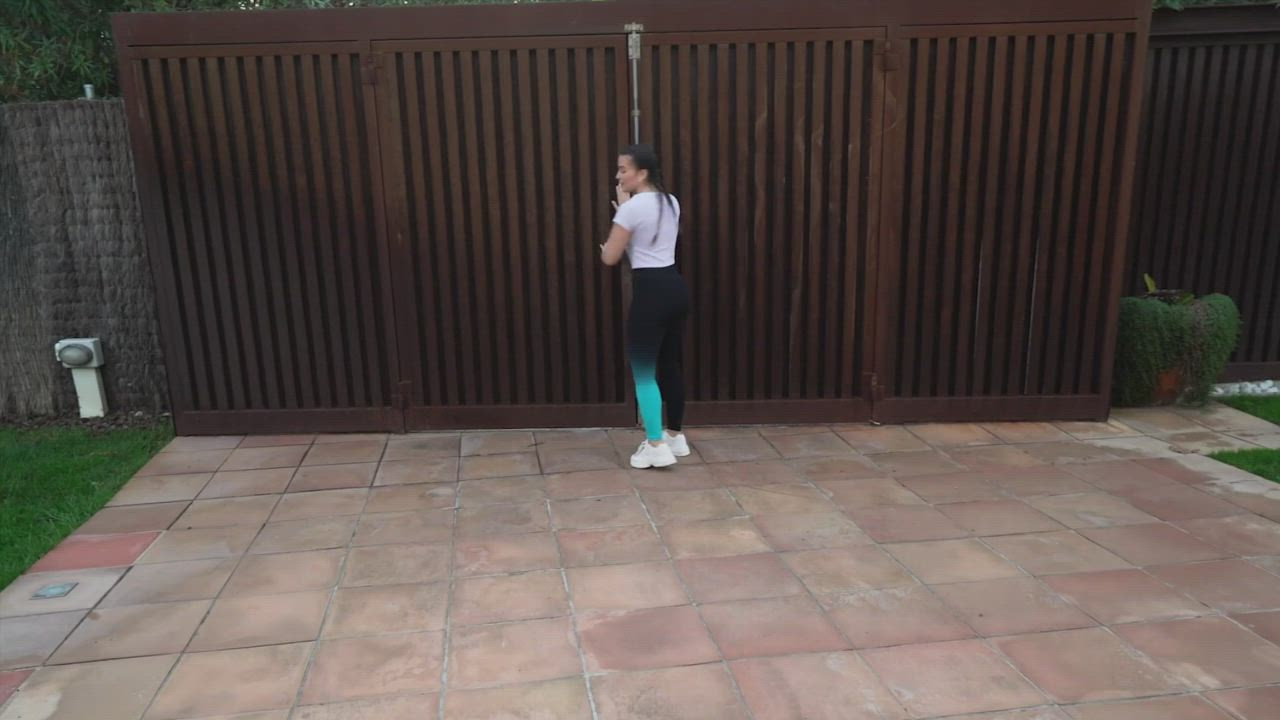 "Do you know where Venezuela is?" : video clip
