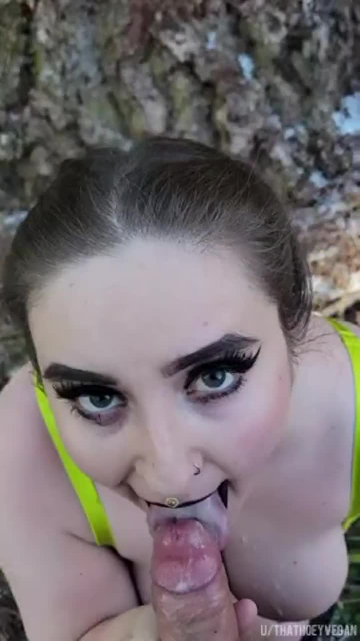 Licking him clean after letting him cum on my tits : video clip