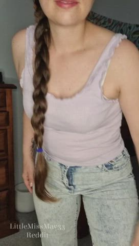 Help me out of these mum jeans : video clip