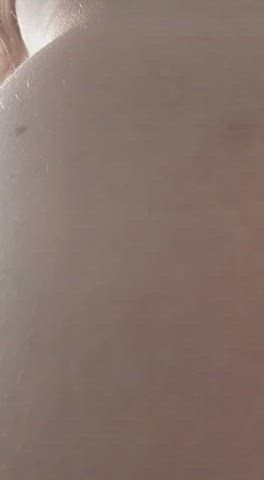 my pale body needs a glaze all over as a present : video clip