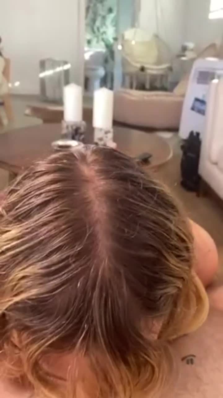 Pushing it down my throat : video clip