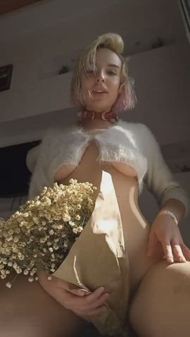 Flowers are innocent, right? : video clip