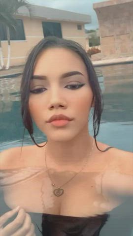 I get very horny in the pool it ends always like this hihi : video clip