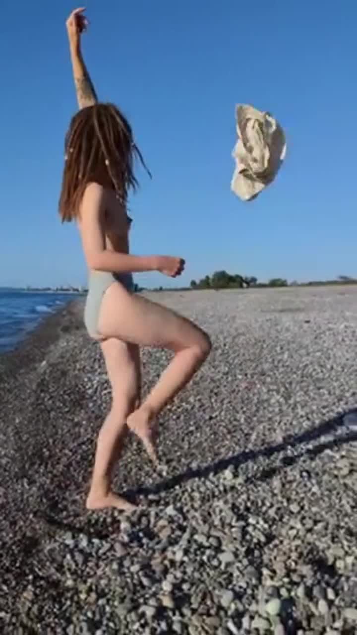 rather undress and let's swim naked : video clip