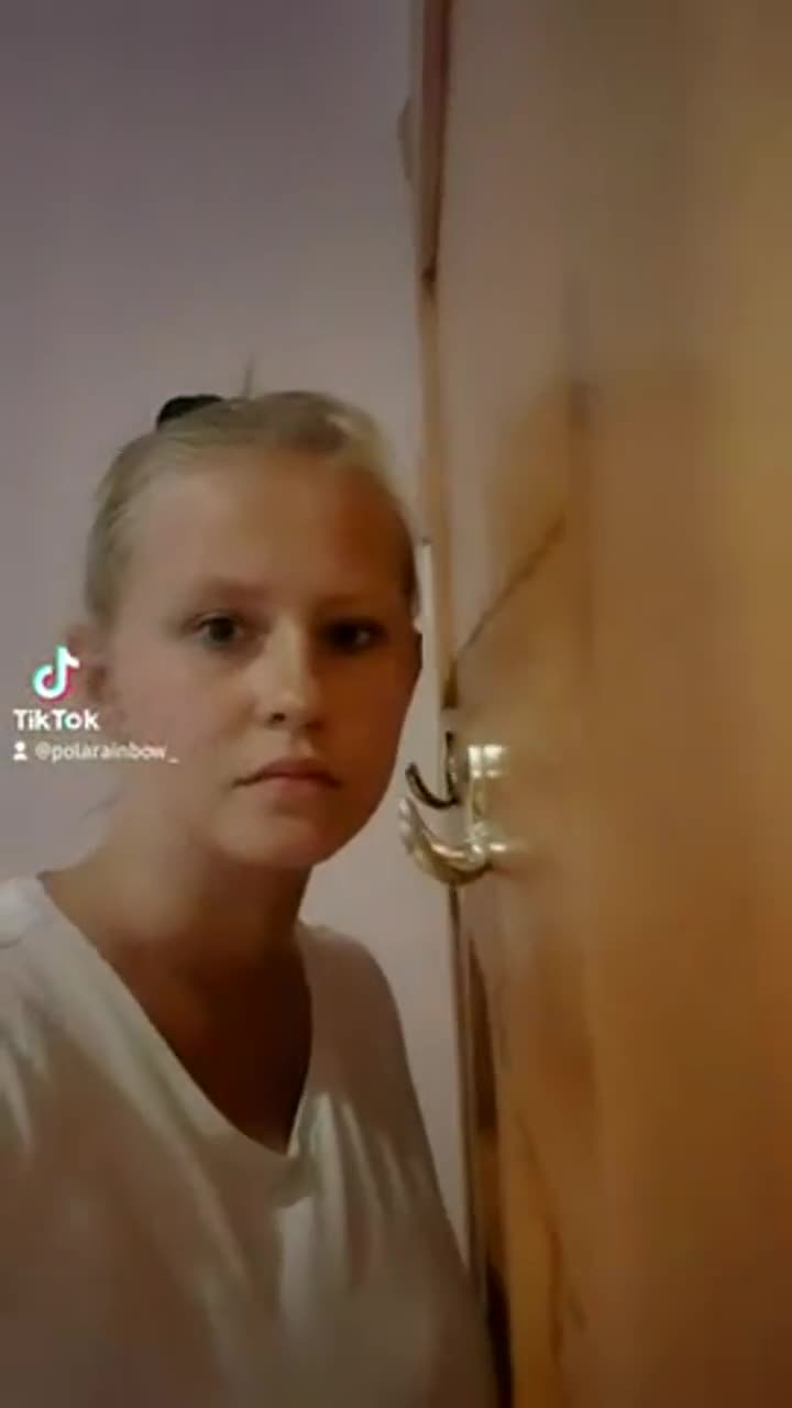 And that's me, a modest and shy girl, and my devilish, provocative alter ego with huge boobs. Kisses : video clip