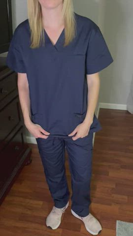 My scrubs hide them well : video clip