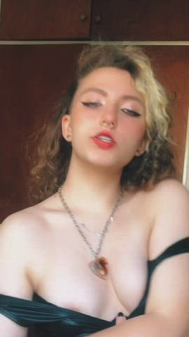 I wanna let one lucky Redditor cum on my body multiple times 😜 : video clip