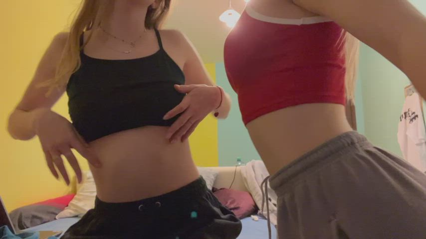 Jessica wants to know if you like Sophies ass? 😌 : video clip