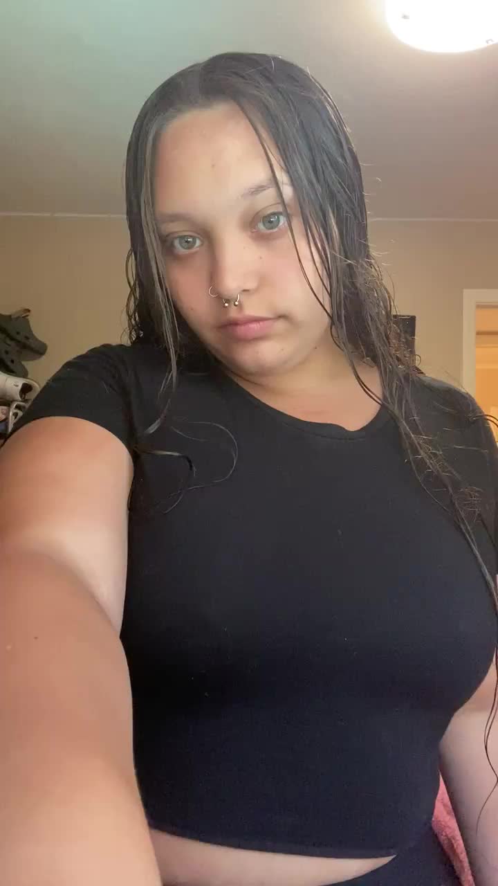 love bouncing my boobs for you 🥴 : video clip