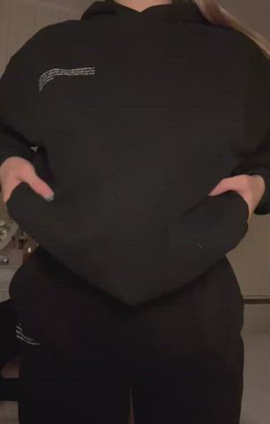 im only 4´11 waiting for your dick to fuck my throat : video clip