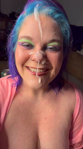 Fun with my Facial : video clip