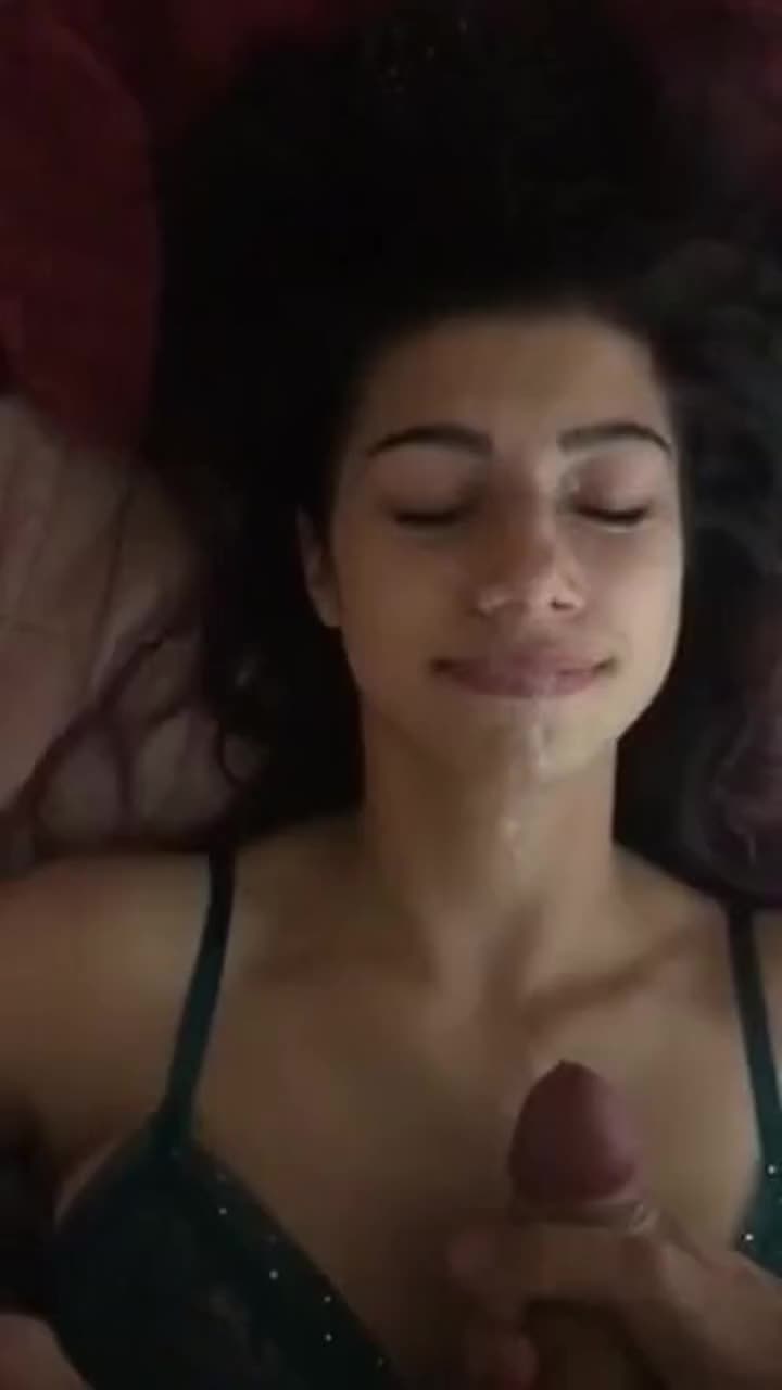 Cute Brunette Friendly Fire Cumshot Facial : video clip