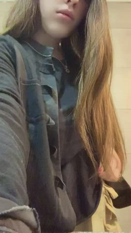 Getting horny at the school… i hope nobody saw me flashing my 18 years old ass : video clip