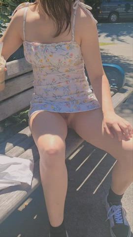 Nothing like ice coffee and no panties on a hot day [GIF] : video clip