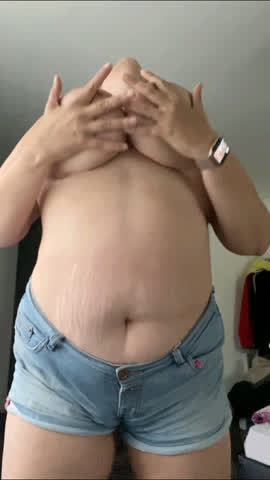 Don't you mind my stretch marks? : video clip