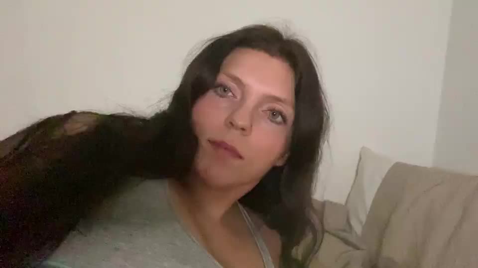 Should I lay like this while you feast..? : video clip