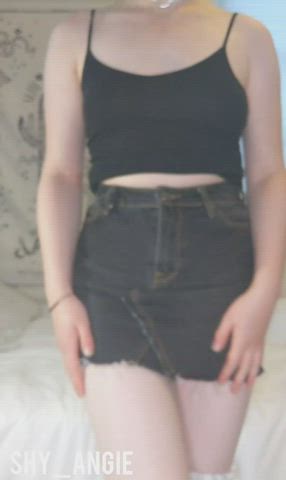 Do you prefer my clothes on or off? : video clip