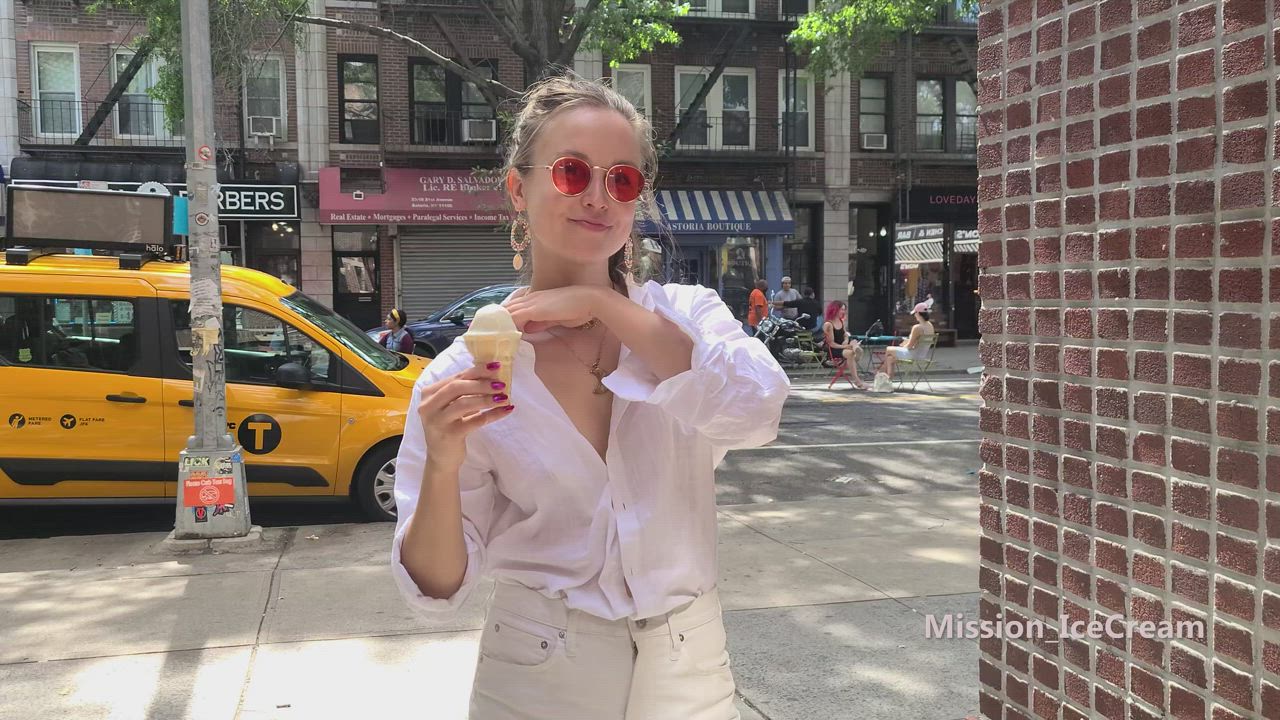 any dads wanna take me for ice cream? : video clip