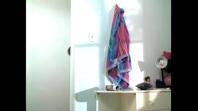 Stephanie Dahl's Unbelievable Body In Roommates : video clip