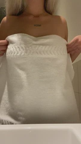 I had a very, very naughty dream about you last night : video clip
