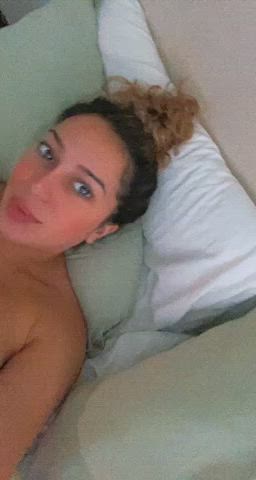 Big belly with a big appetite for cum😋 : video clip