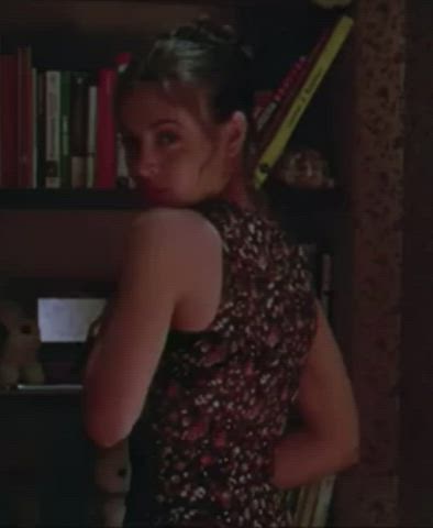 Alyssa Milano. Outer Limits. 1995 : video clip