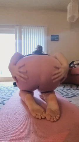 I always recommend a deep stretch after working out 😏 : video clip