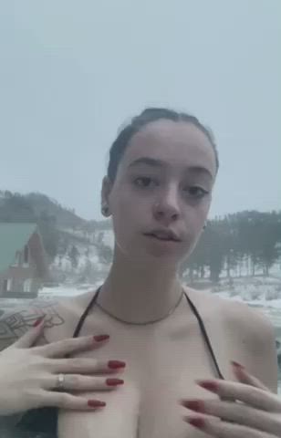 I remember this was posted but still a lil help with her name pls? : video clip