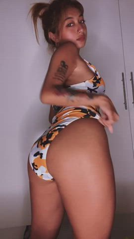 tell me what you want to do to me : video clip