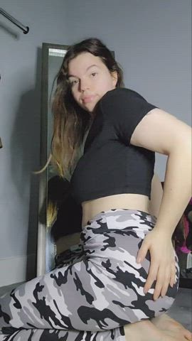 Are natural bodies your type? : video clip