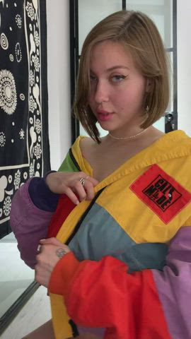 I want to please you with my tits : video clip